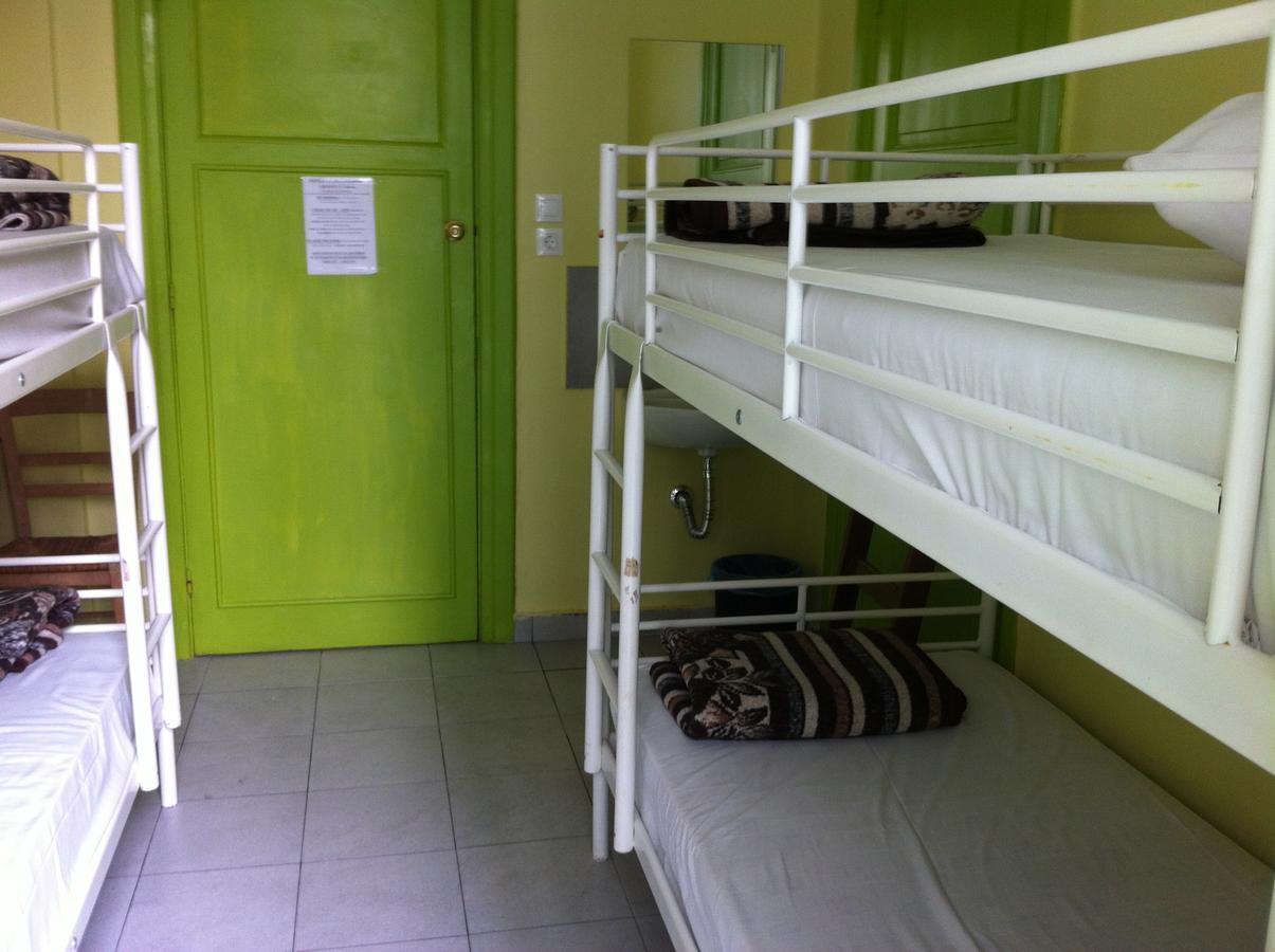 Bed Quadruple Room